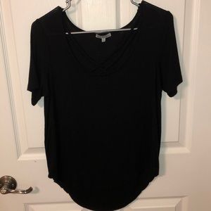 black t-shirt, front cross SIZE XS
